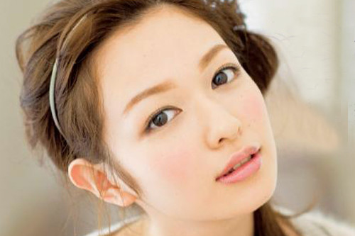 男士也会变成敏感肌，拔胡须也会让你皮肤屏障受损！